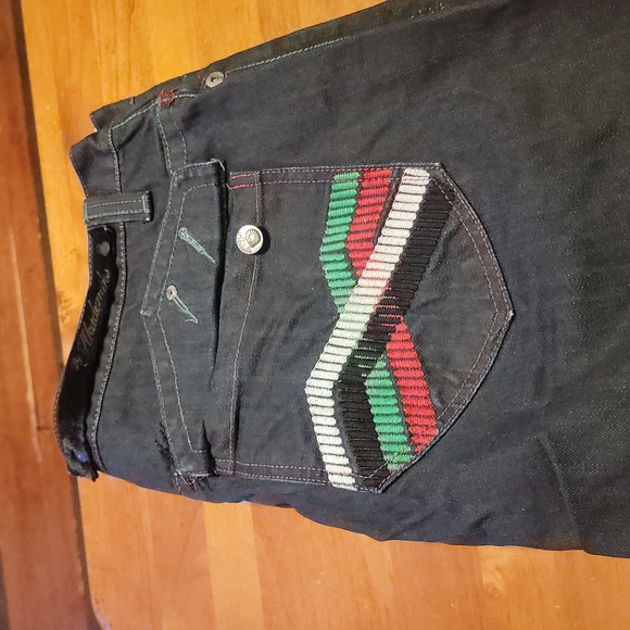 Akademiks sx38 - Picture 3 of 5